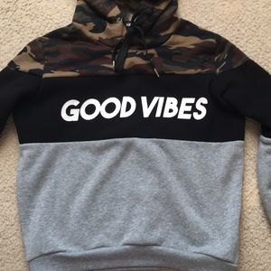 Good vides hoodie